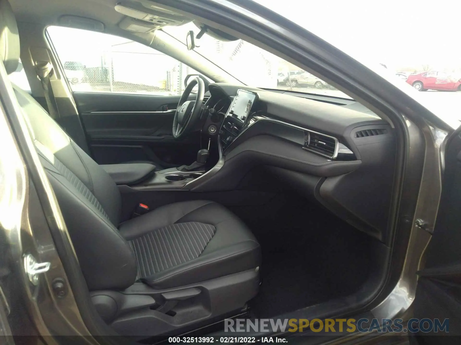 5 fotografías del automóvil dañado 4T1G11AK9MU455716 TOYOTA CAMRY 2021