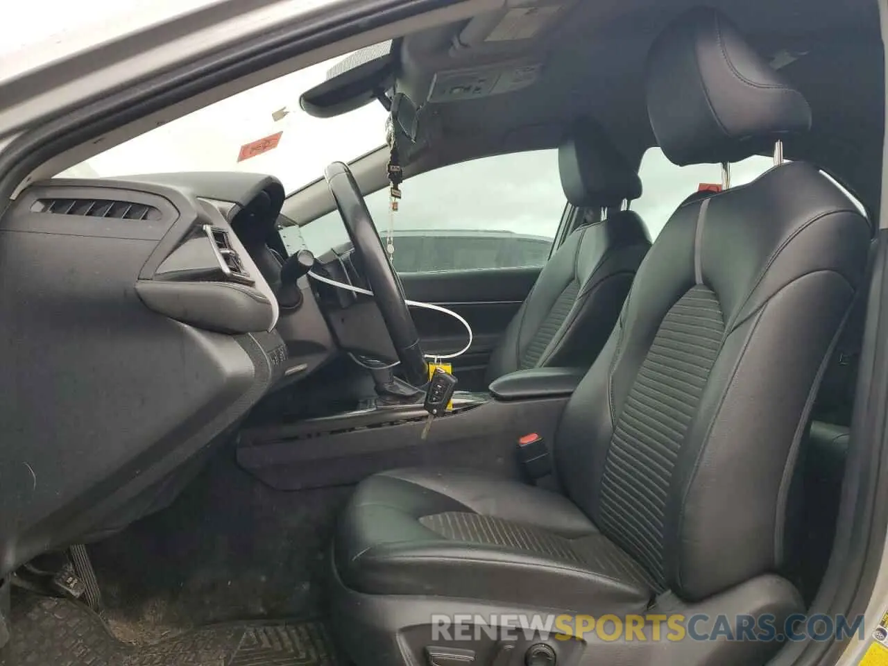 7 fotografías del automóvil dañado 4T1G11AK9MU476193 TOYOTA CAMRY 2021
