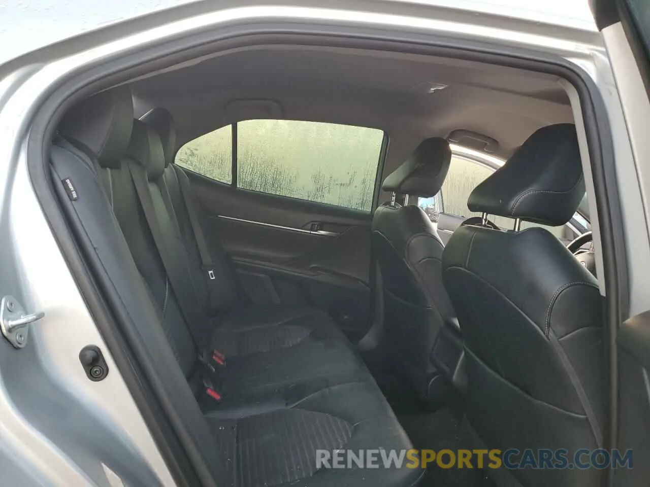10 fotografías del automóvil dañado 4T1G11AK9MU490241 TOYOTA CAMRY 2021