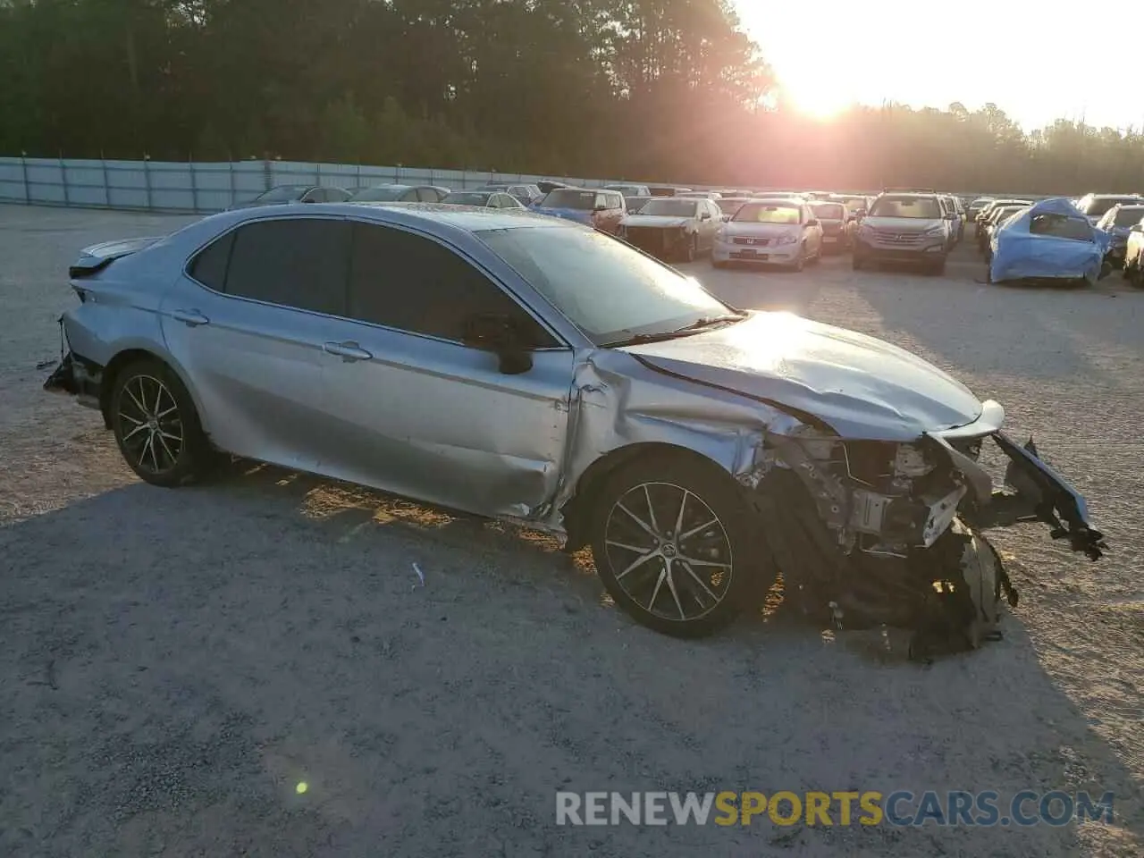 4 fotografías del automóvil dañado 4T1G11AK9MU490241 TOYOTA CAMRY 2021