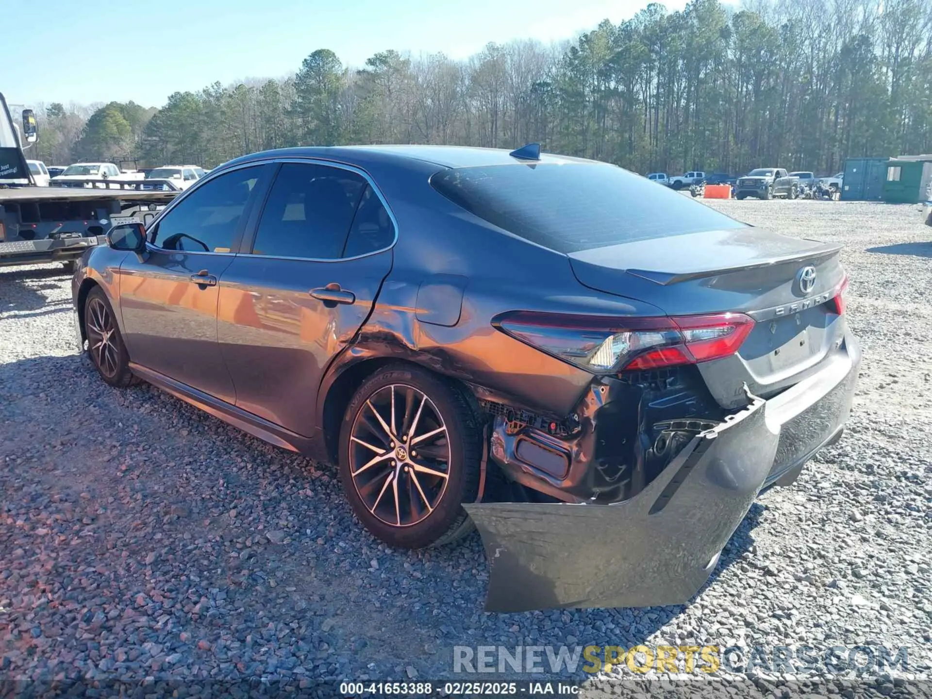 3 fotografías del automóvil dañado 4T1G11AK9MU493317 TOYOTA CAMRY 2021