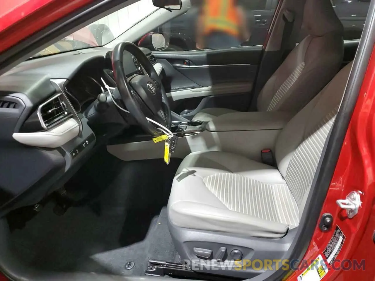 7 fotografías del automóvil dañado 4T1G11AK9MU494239 TOYOTA CAMRY 2021