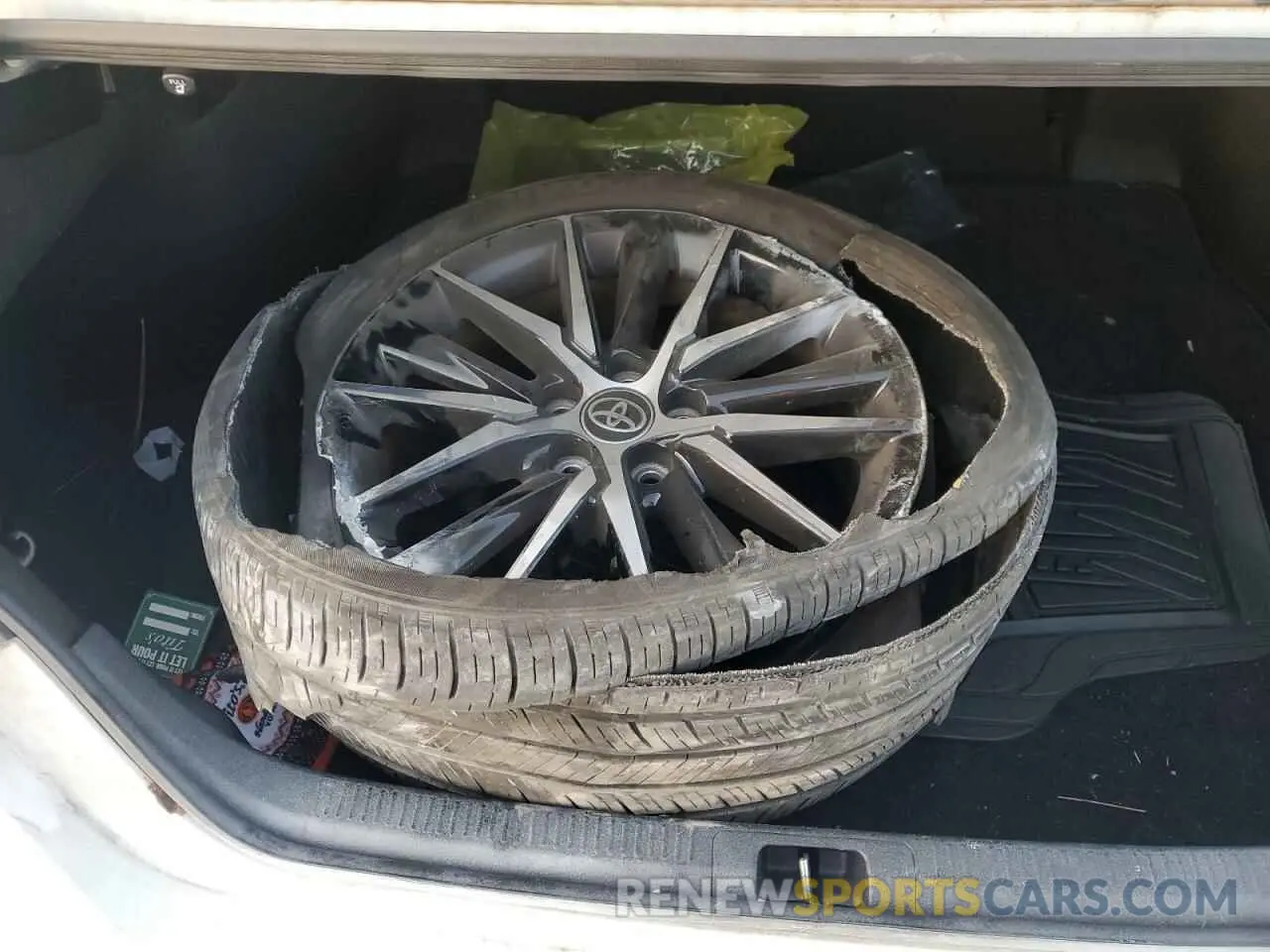 12 fotografías del automóvil dañado 4T1G11AK9MU495908 TOYOTA CAMRY 2021