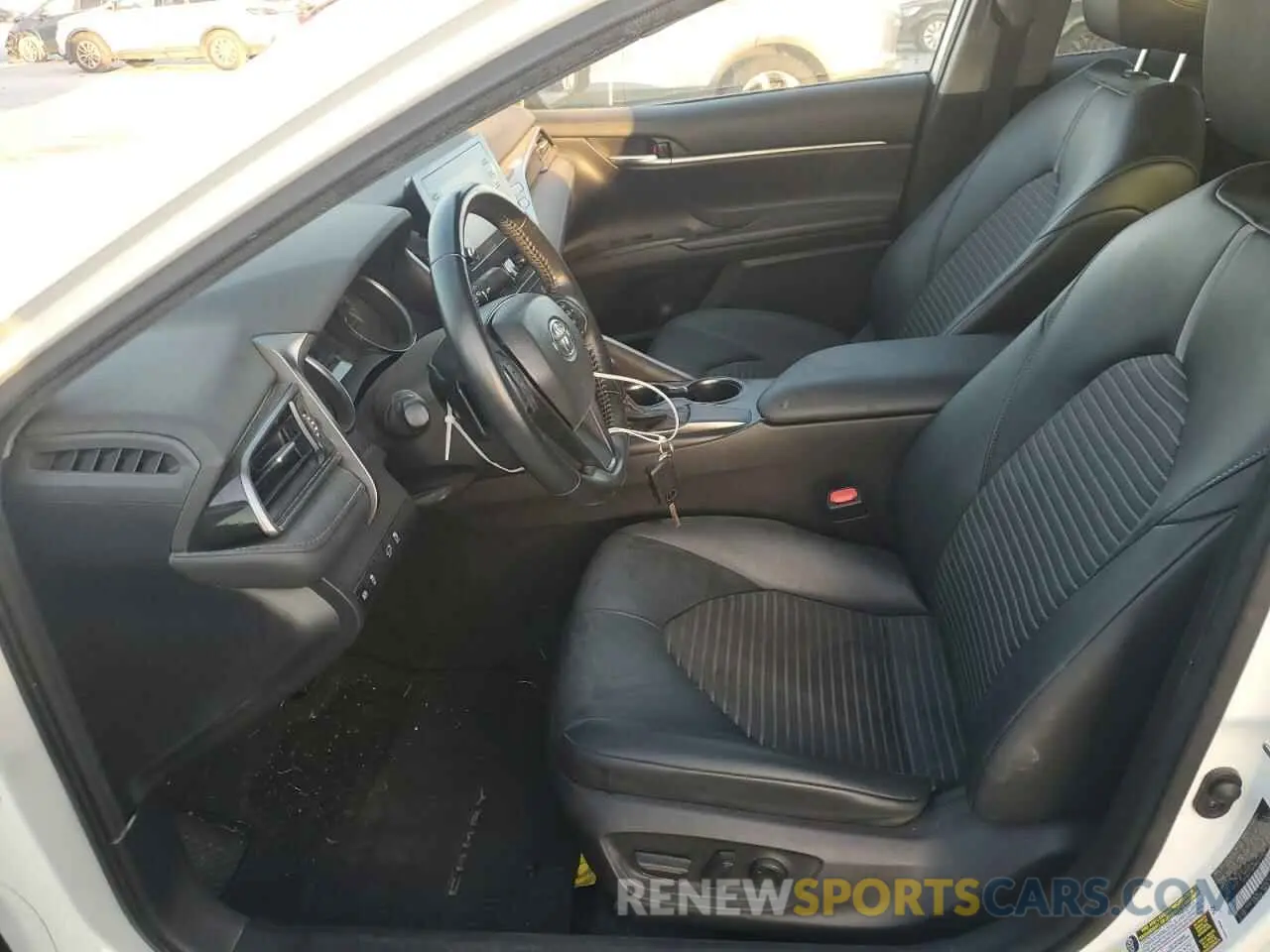 7 fotografías del automóvil dañado 4T1G11AK9MU495908 TOYOTA CAMRY 2021
