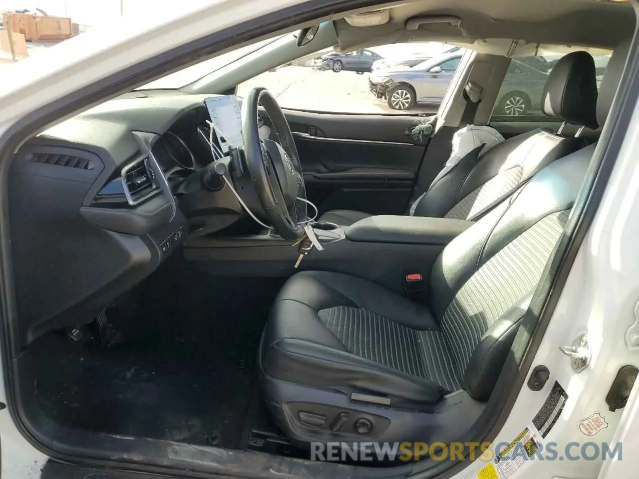 7 fotografías del automóvil dañado 4T1G11AK9MU558215 TOYOTA CAMRY 2021