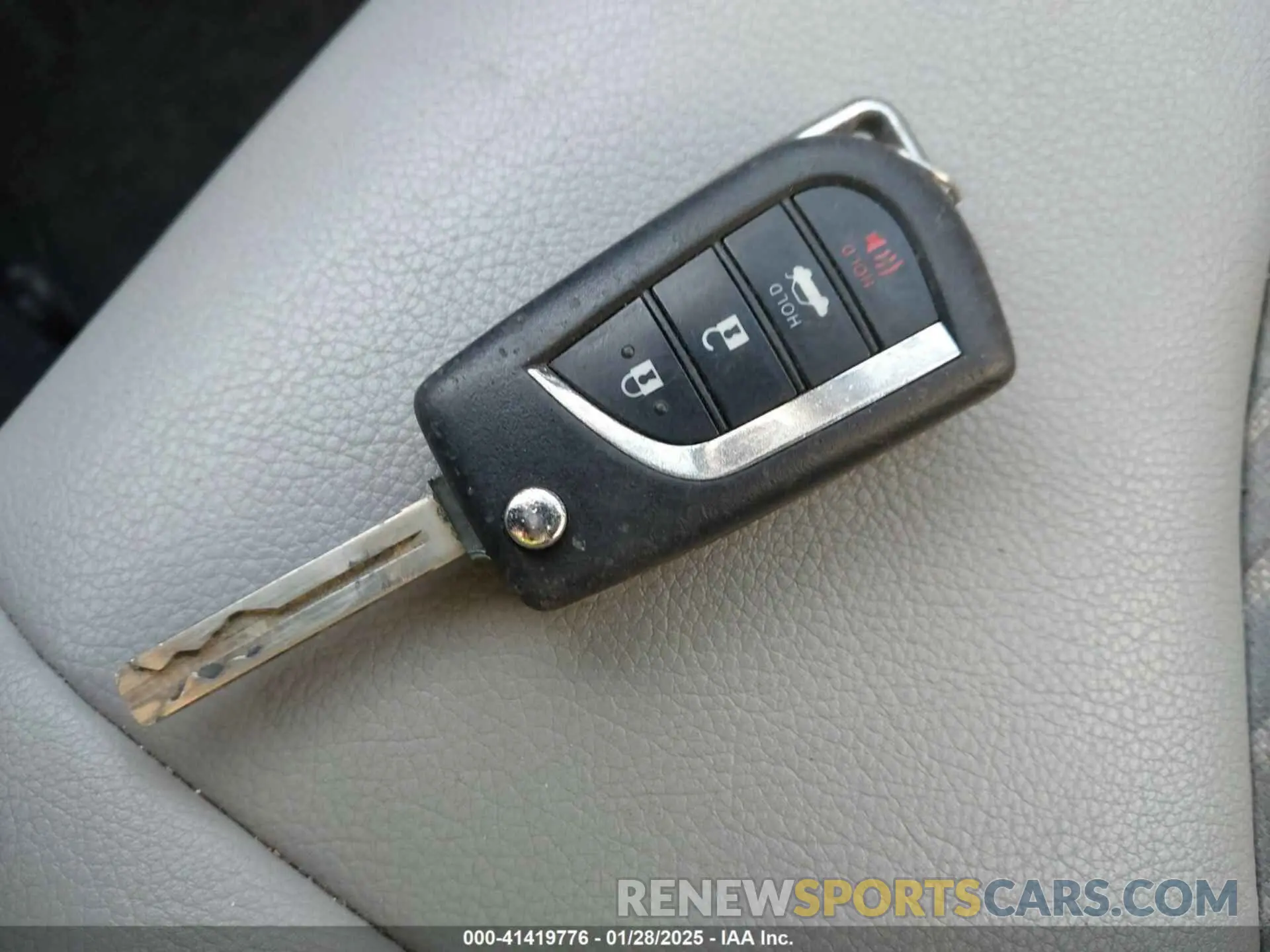 11 fotografías del automóvil dañado 4T1G11AK9MU595524 TOYOTA CAMRY 2021