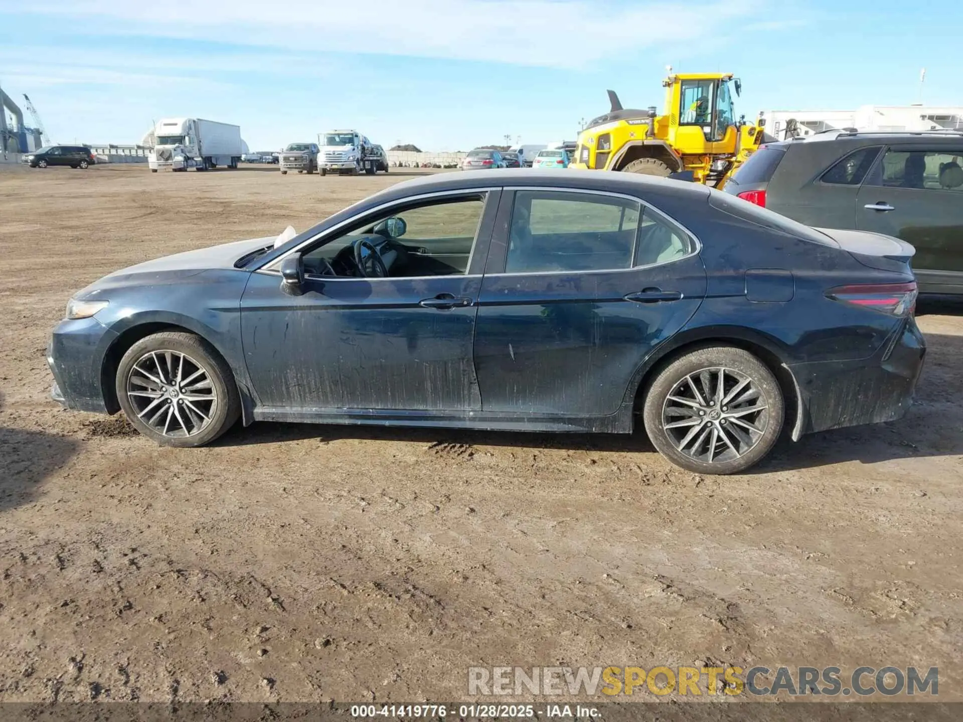 14 fotografías del automóvil dañado 4T1G11AK9MU595524 TOYOTA CAMRY 2021
