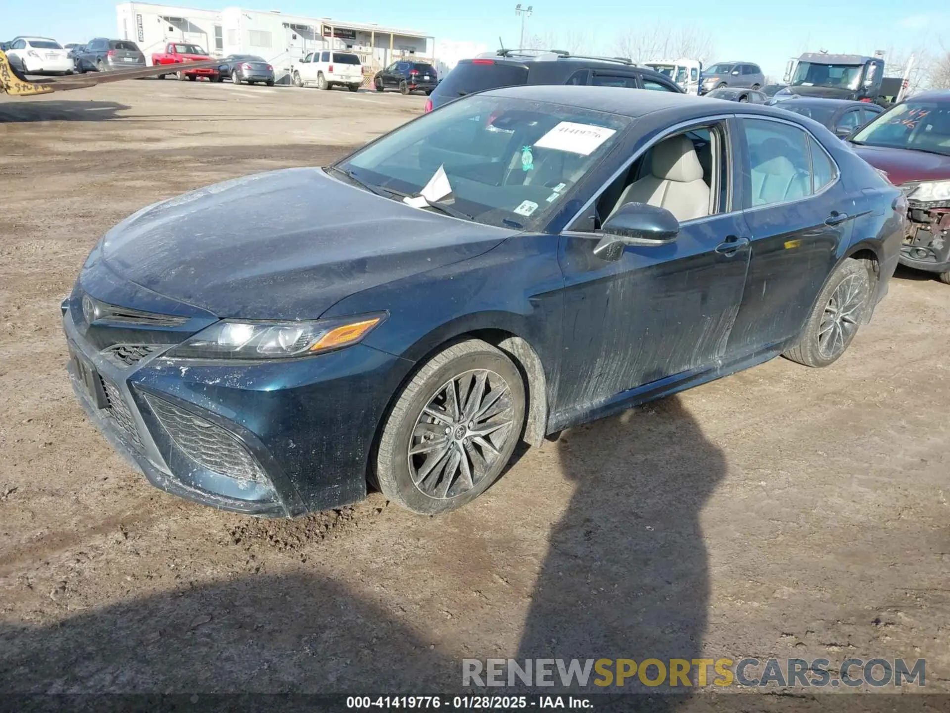 2 fotografías del automóvil dañado 4T1G11AK9MU595524 TOYOTA CAMRY 2021