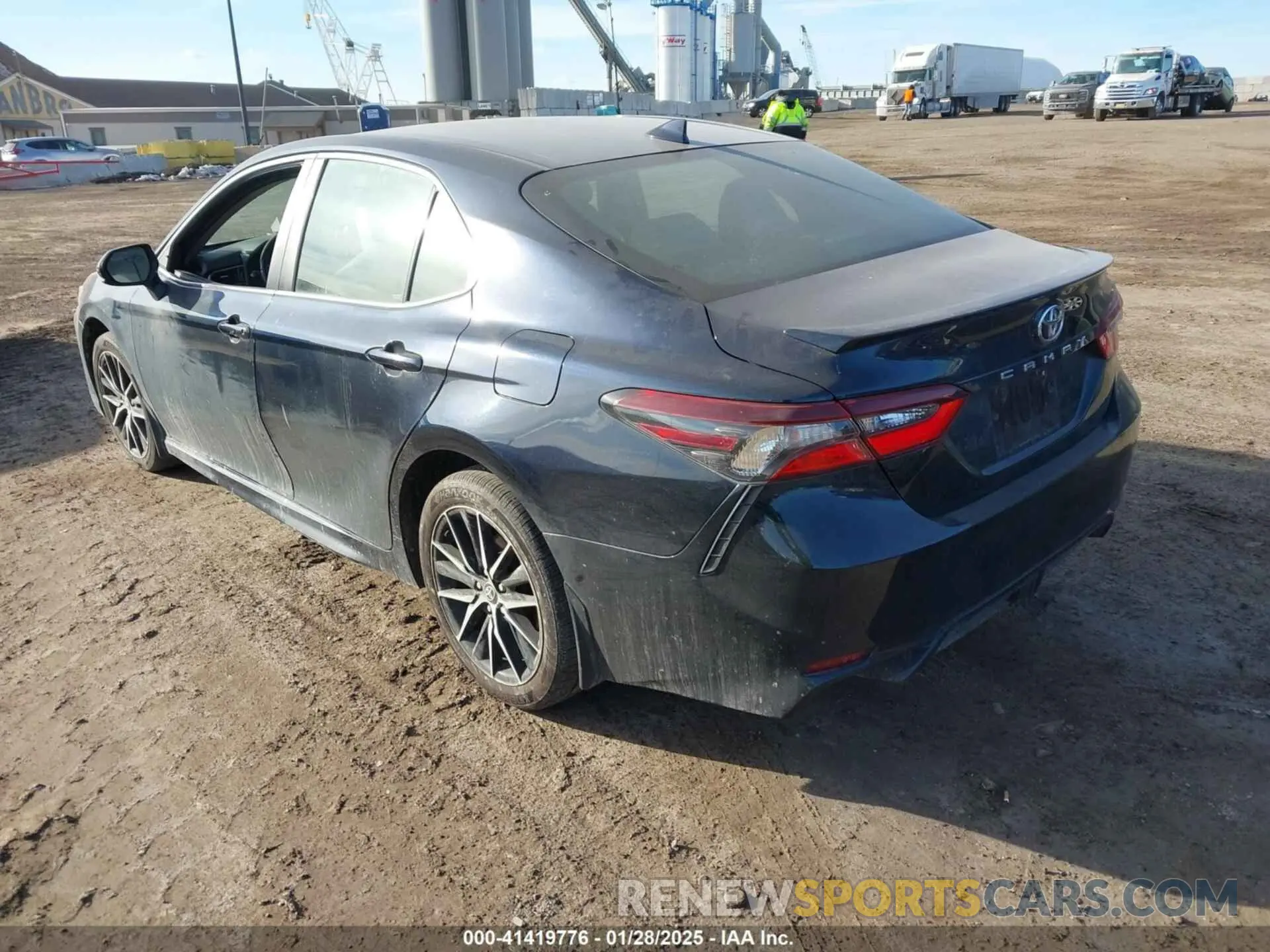 3 fotografías del automóvil dañado 4T1G11AK9MU595524 TOYOTA CAMRY 2021