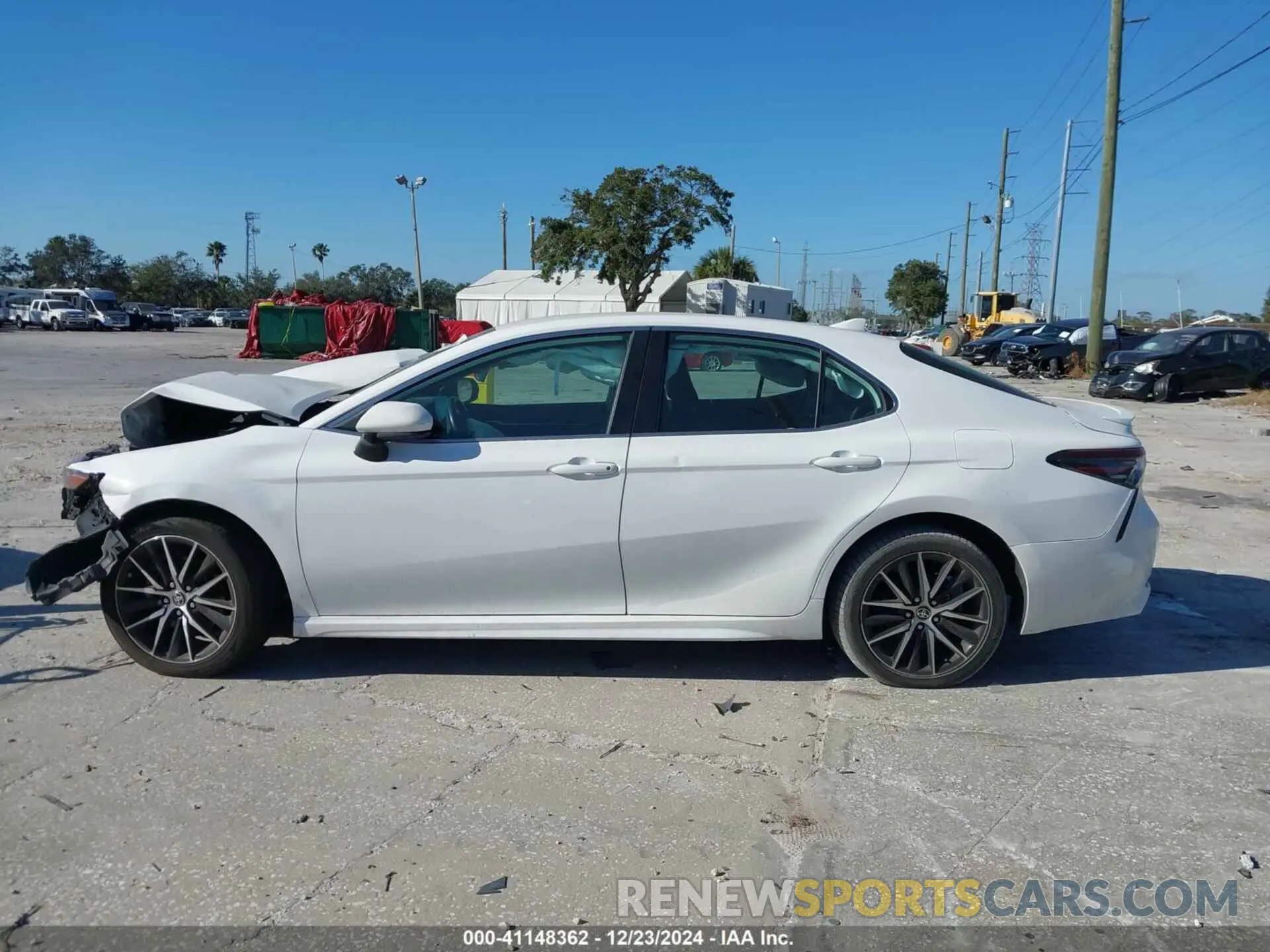 14 fotografías del automóvil dañado 4T1G11AK9MU598441 TOYOTA CAMRY 2021