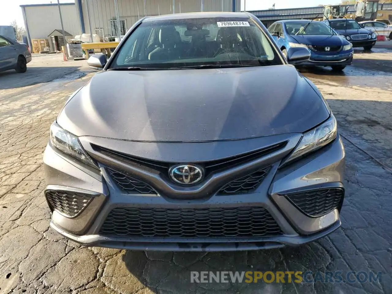 5 fotografías del automóvil dañado 4T1G11AK9MU610197 TOYOTA CAMRY 2021