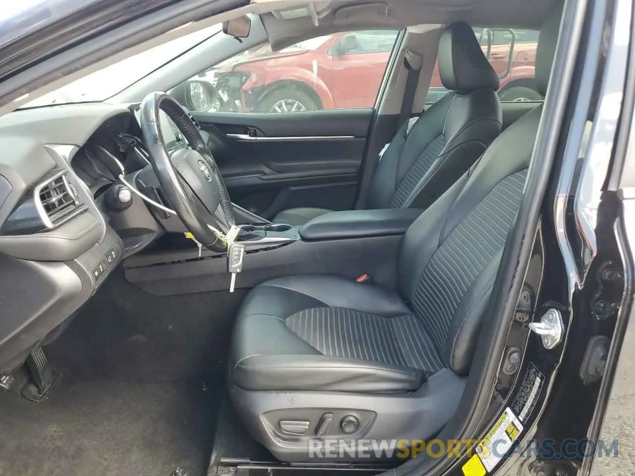 7 fotografías del automóvil dañado 4T1G11AK9MU617067 TOYOTA CAMRY 2021