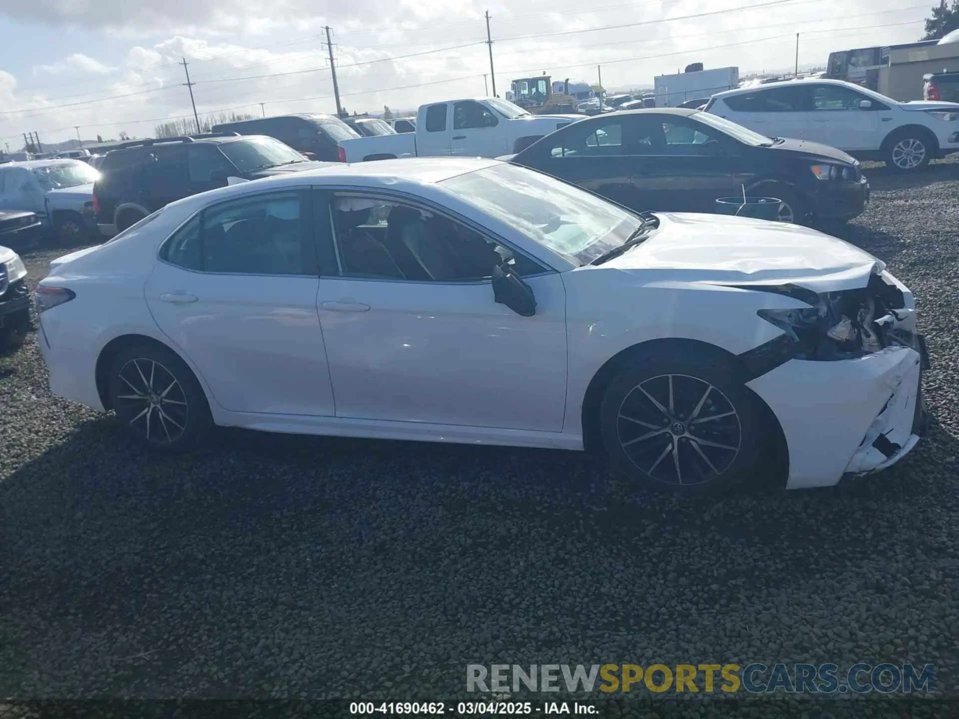 13 fotografías del automóvil dañado 4T1G11AKXMU414513 TOYOTA CAMRY 2021