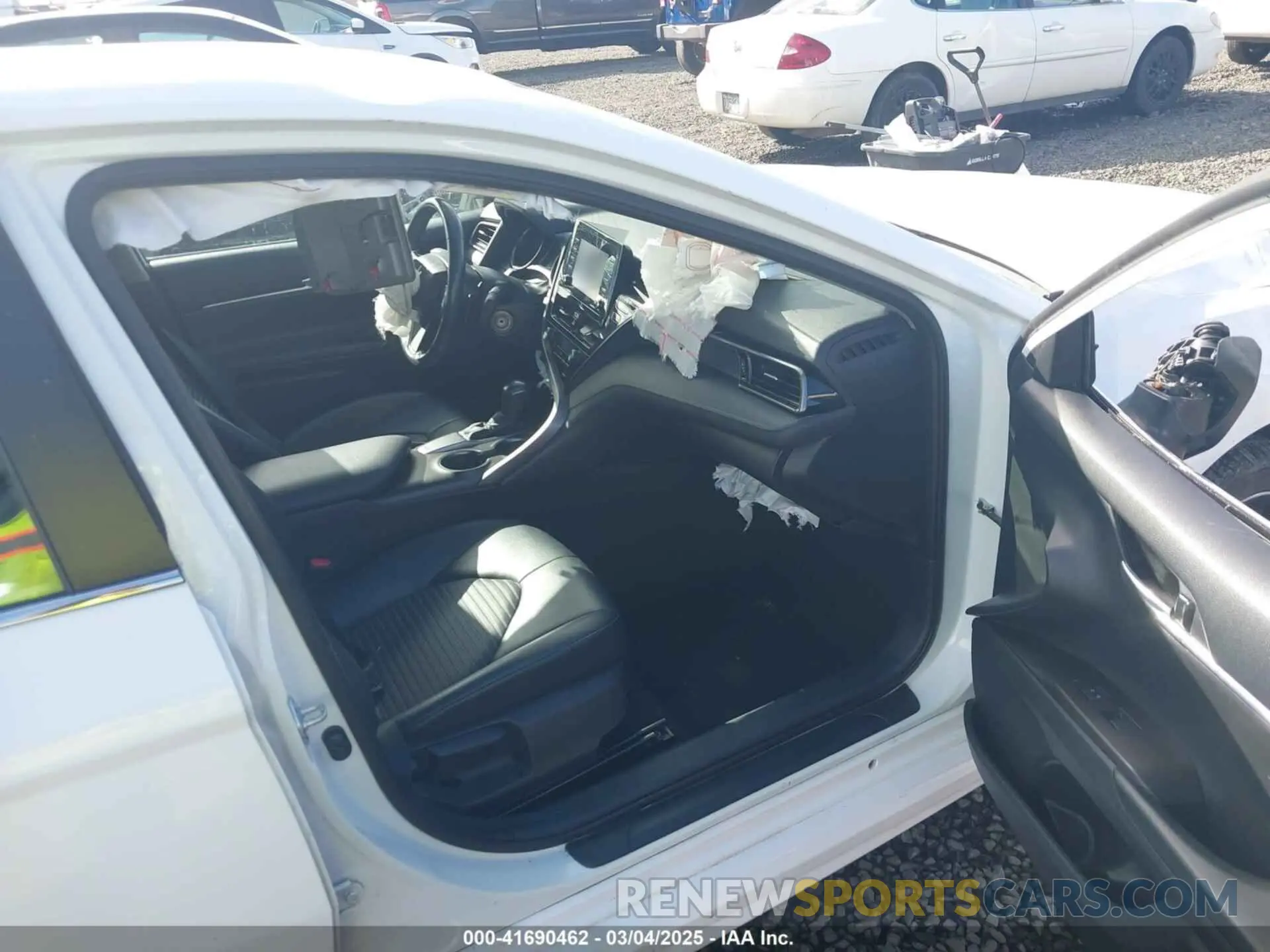 5 fotografías del automóvil dañado 4T1G11AKXMU414513 TOYOTA CAMRY 2021