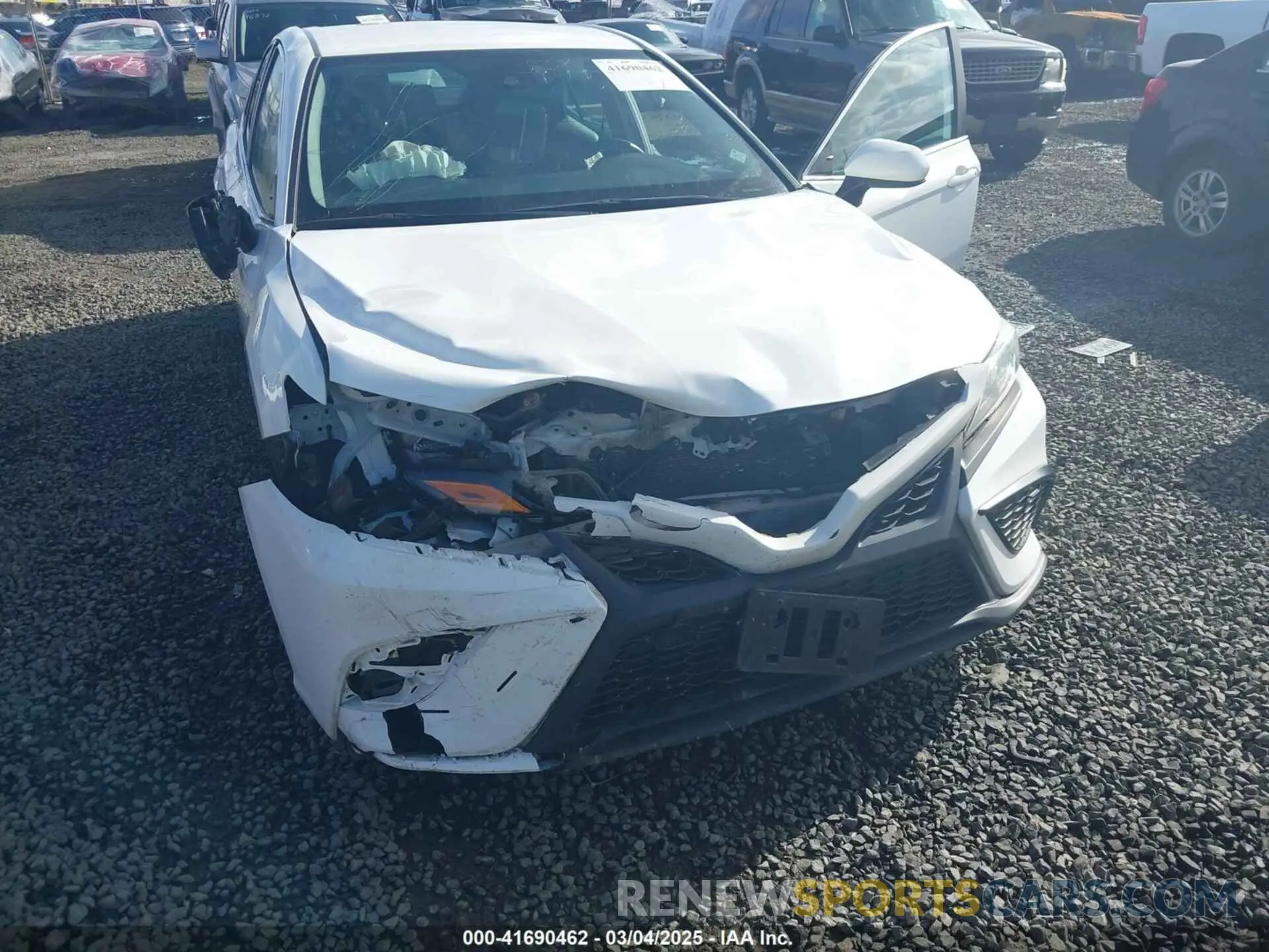 6 fotografías del automóvil dañado 4T1G11AKXMU414513 TOYOTA CAMRY 2021
