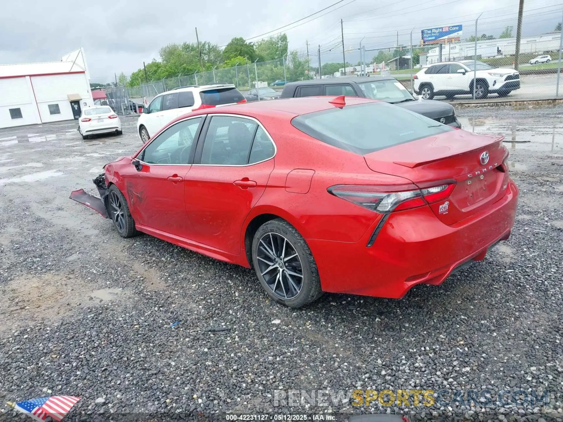 3 fotografías del automóvil dañado 4T1G11AKXMU414625 TOYOTA CAMRY 2021