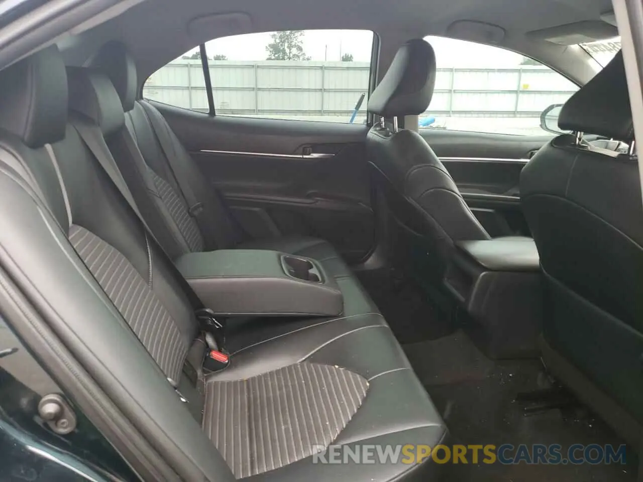 10 fotografías del automóvil dañado 4T1G11AKXMU434731 TOYOTA CAMRY 2021