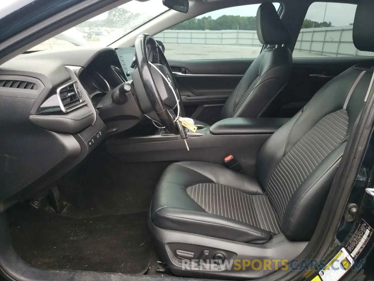 7 fotografías del automóvil dañado 4T1G11AKXMU434731 TOYOTA CAMRY 2021