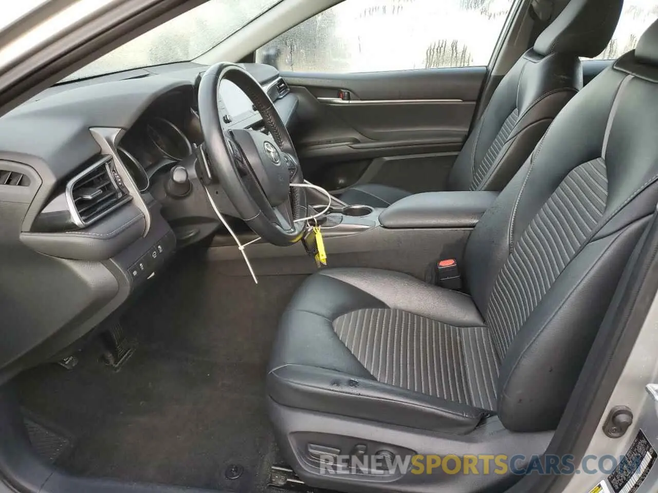 7 fotografías del automóvil dañado 4T1G11AKXMU441405 TOYOTA CAMRY 2021