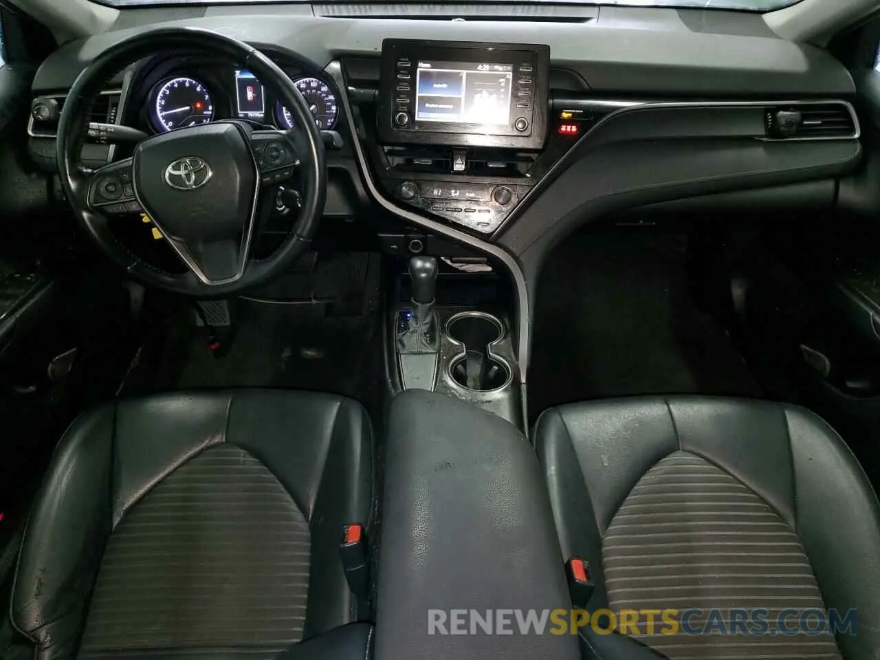 8 fotografías del automóvil dañado 4T1G11AKXMU443106 TOYOTA CAMRY 2021