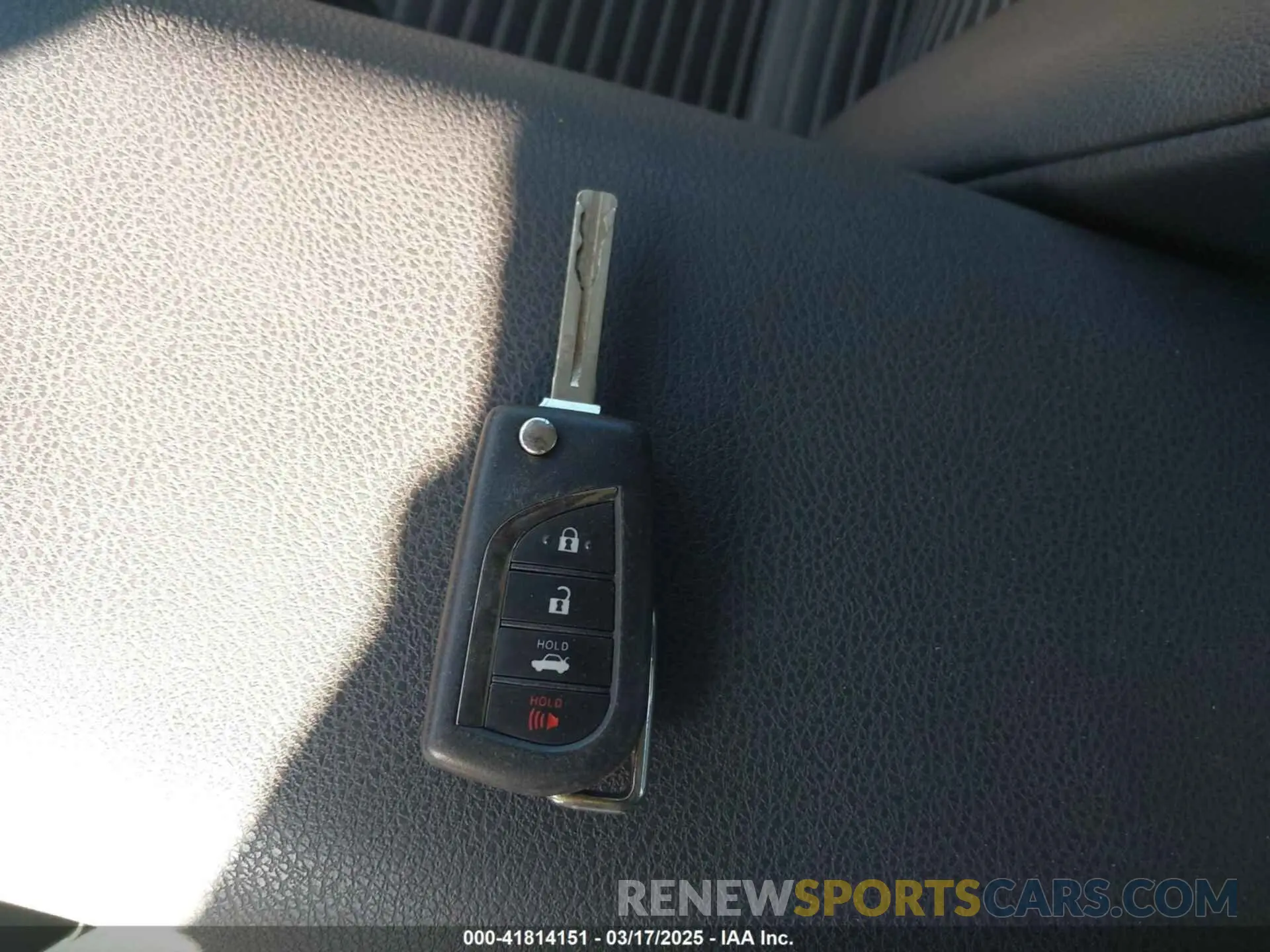 11 fotografías del automóvil dañado 4T1G11AKXMU443669 TOYOTA CAMRY 2021