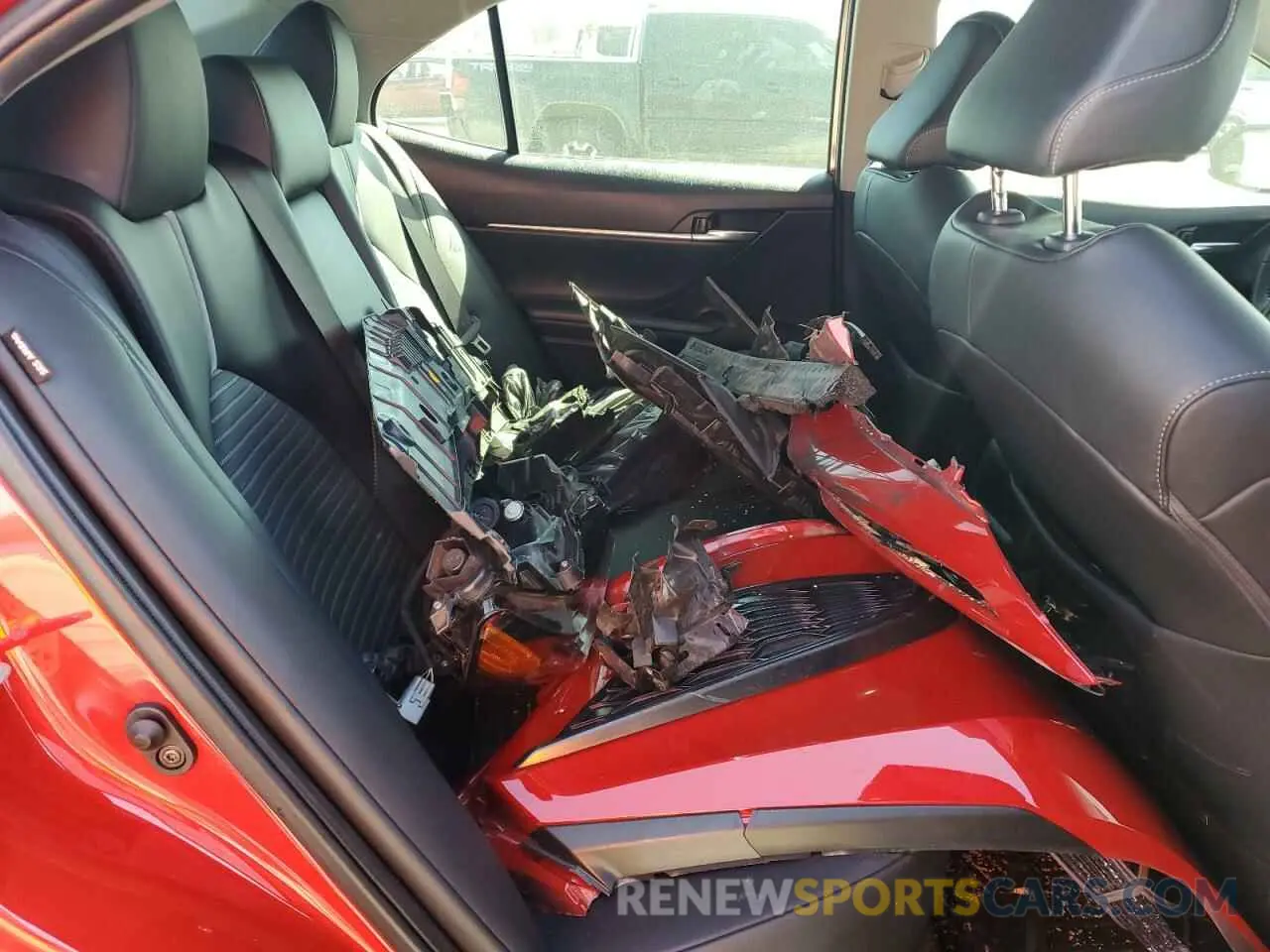 10 fotografías del automóvil dañado 4T1G11AKXMU446328 TOYOTA CAMRY 2021