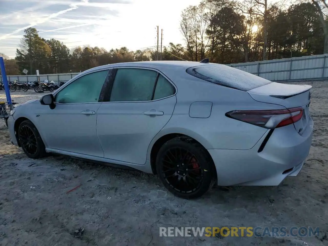 2 fotografías del automóvil dañado 4T1G11AKXMU450203 TOYOTA CAMRY 2021