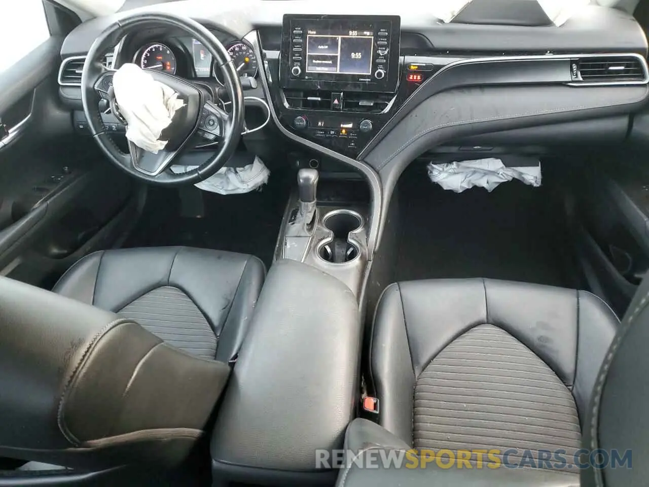 8 fotografías del automóvil dañado 4T1G11AKXMU450203 TOYOTA CAMRY 2021