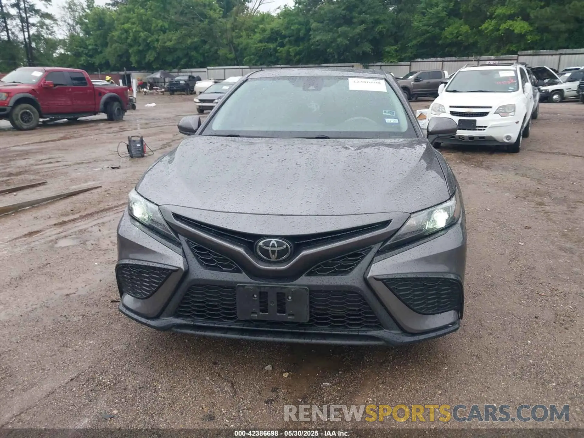 12 fotografías del automóvil dañado 4T1G11AKXMU452078 TOYOTA CAMRY 2021