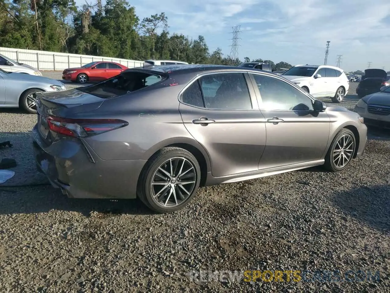 3 fotografías del automóvil dañado 4T1G11AKXMU459709 TOYOTA CAMRY 2021