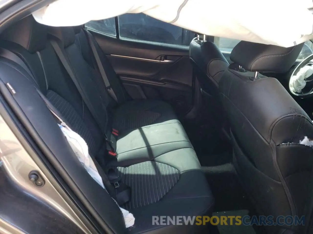 6 fotografías del automóvil dañado 4T1G11AKXMU463209 TOYOTA CAMRY 2021