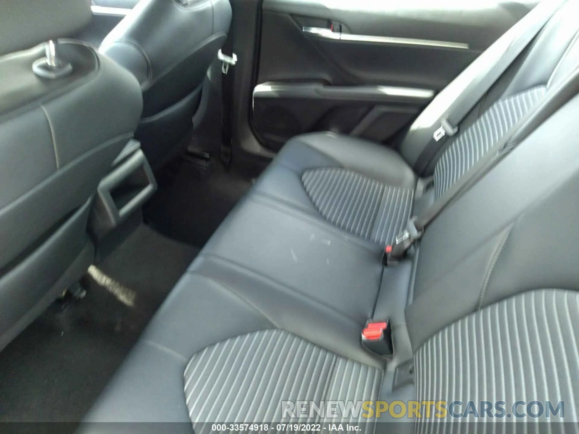 8 fotografías del automóvil dañado 4T1G11AKXMU466773 TOYOTA CAMRY 2021