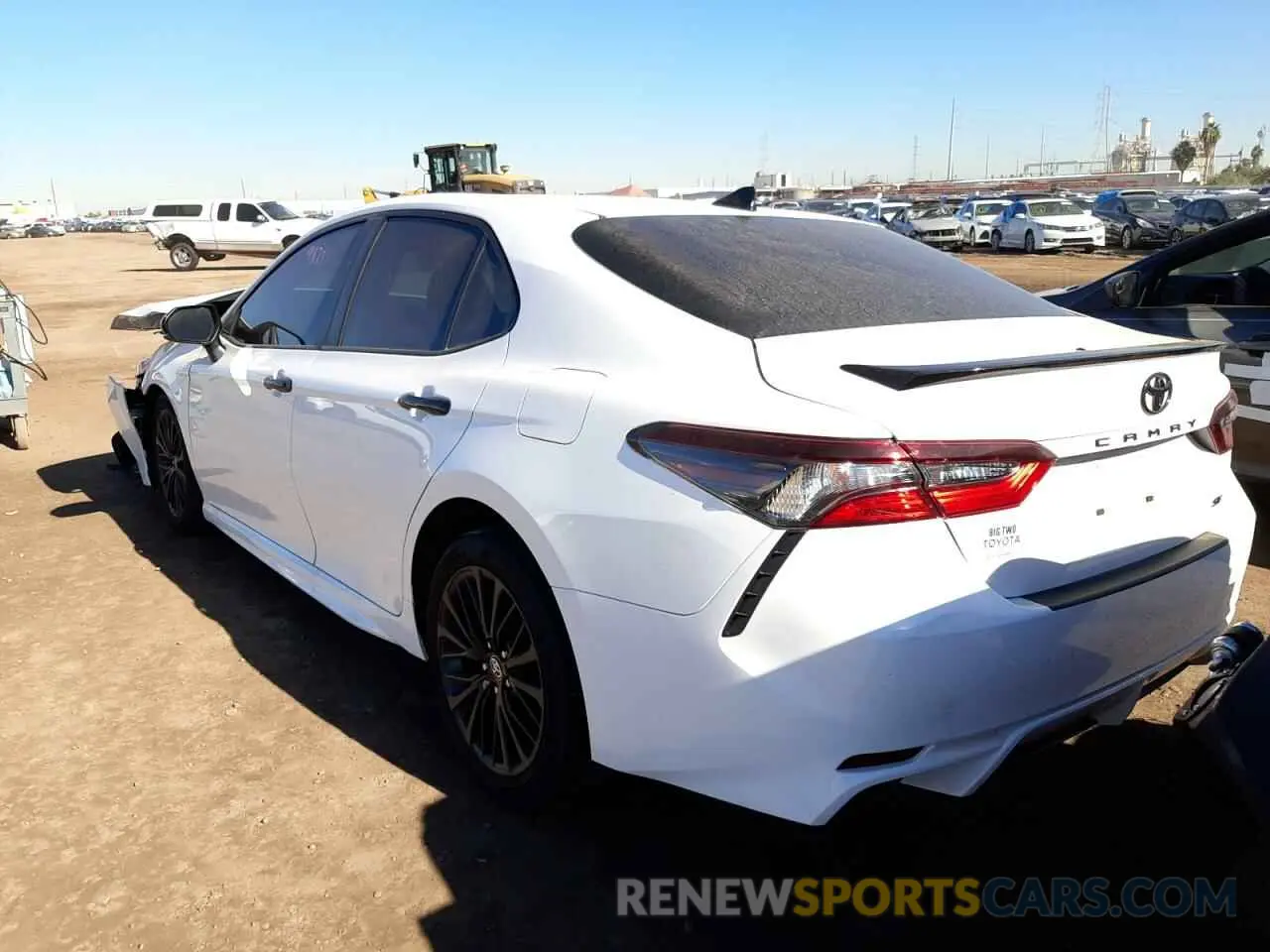 3 fotografías del automóvil dañado 4T1G11AKXMU471102 TOYOTA CAMRY 2021