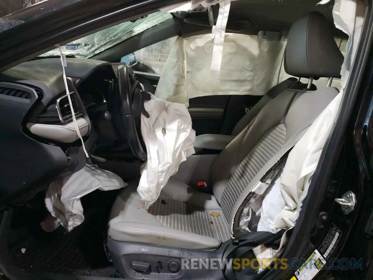 7 fotografías del automóvil dañado 4T1G11AKXMU477921 TOYOTA CAMRY 2021
