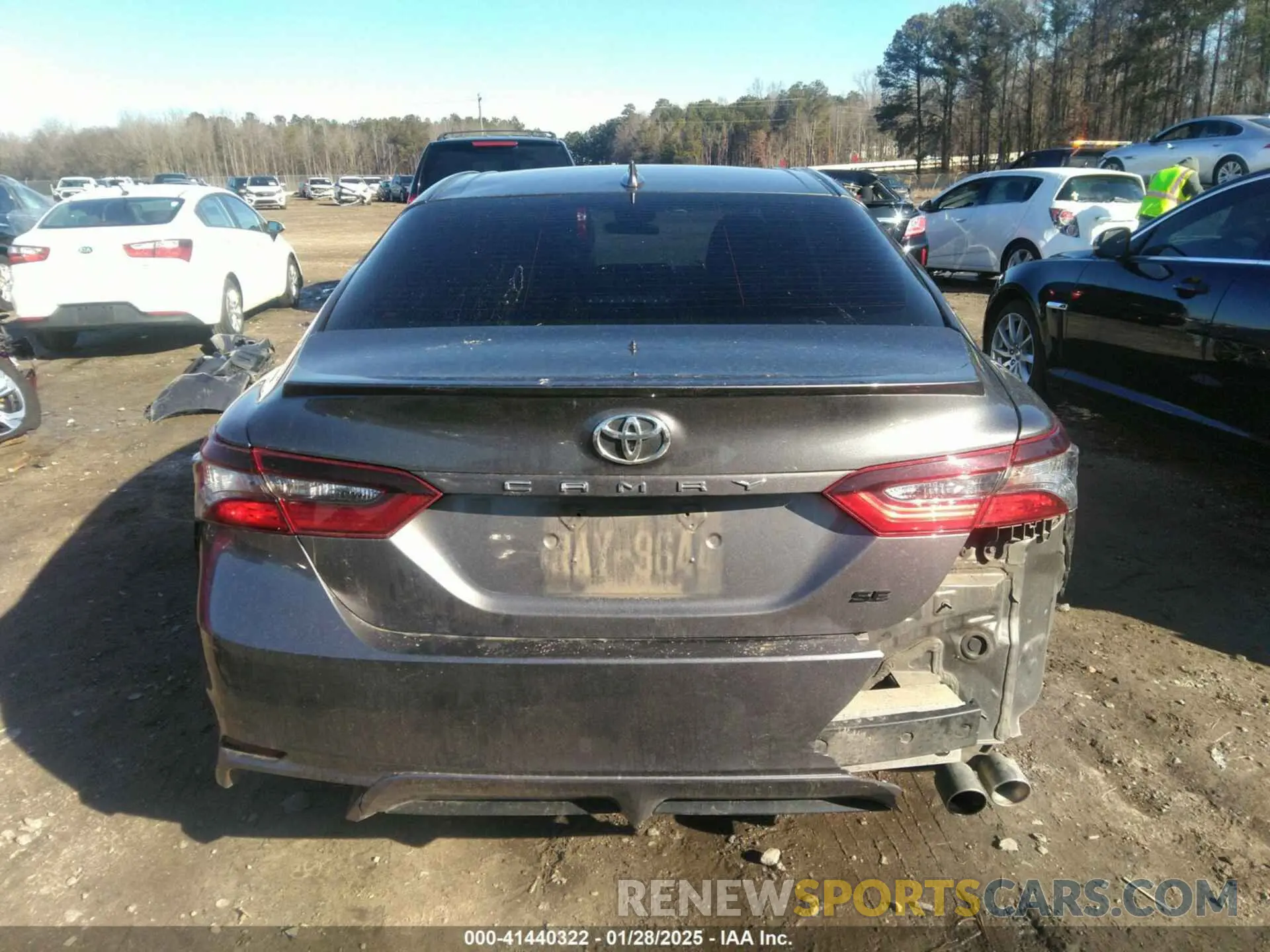 17 fotografías del automóvil dañado 4T1G11AKXMU517026 TOYOTA CAMRY 2021