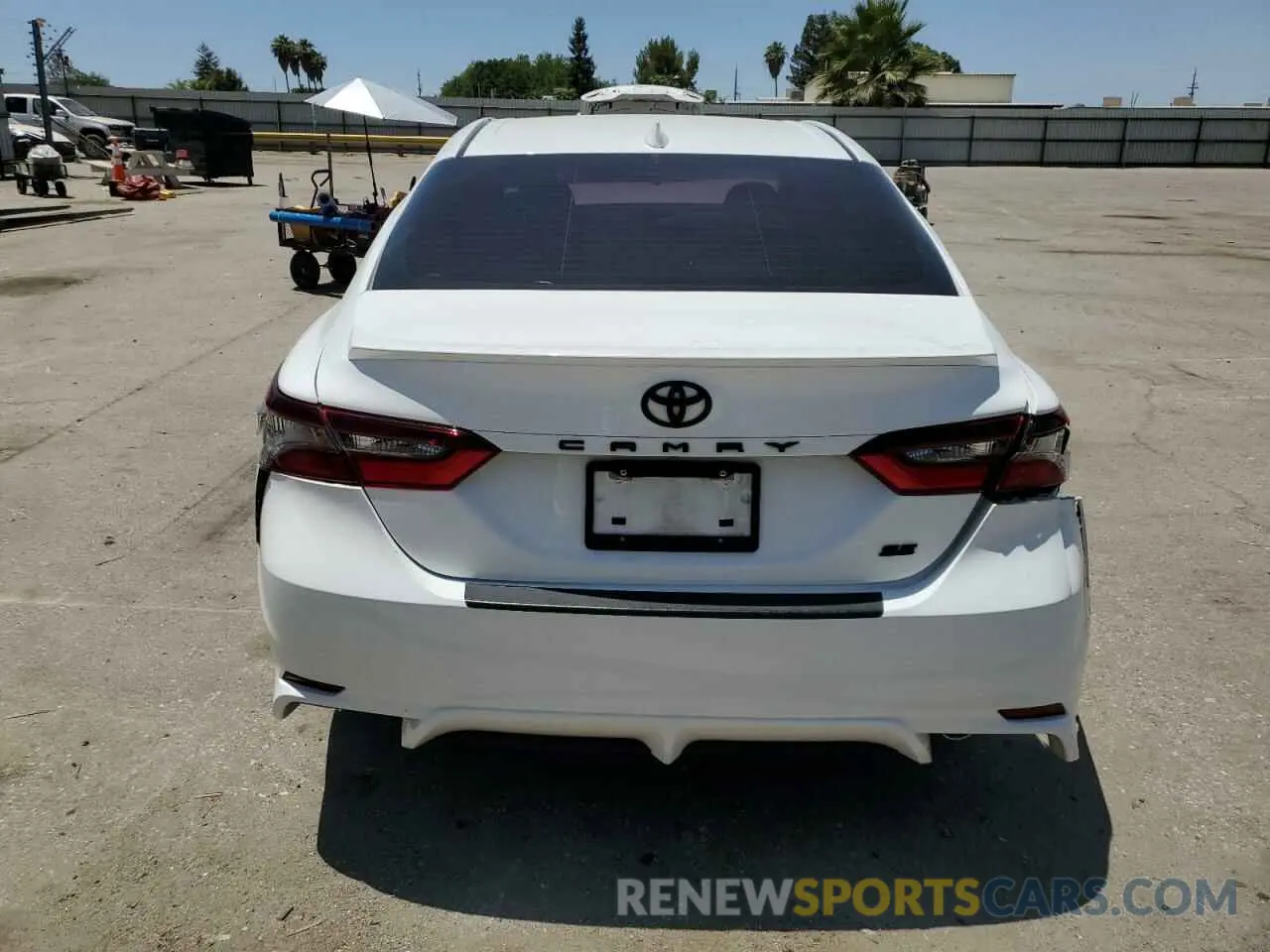 6 fotografías del automóvil dañado 4T1G11AKXMU558112 TOYOTA CAMRY 2021
