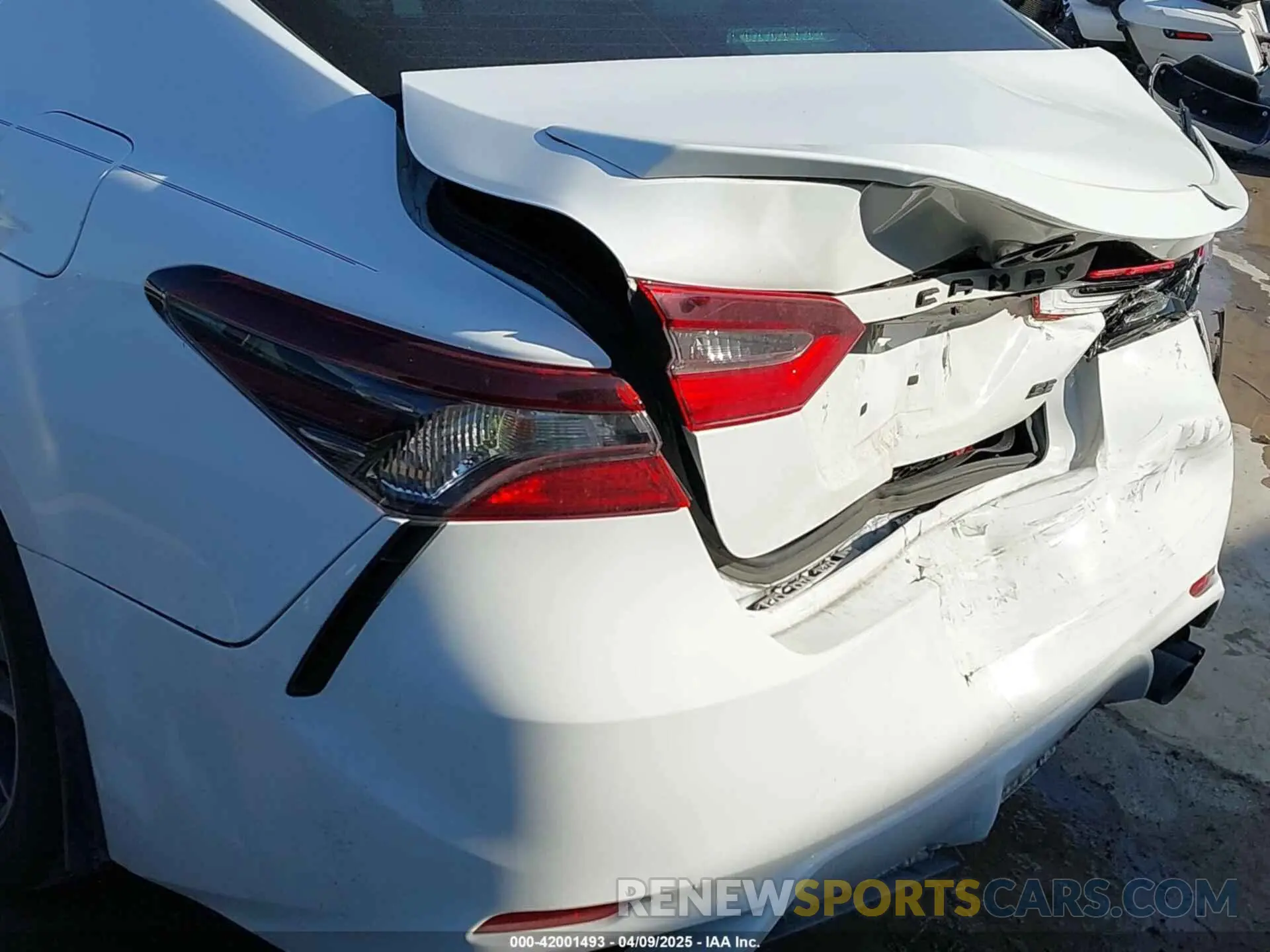 6 fotografías del automóvil dañado 4T1G11AKXMU574892 TOYOTA CAMRY 2021