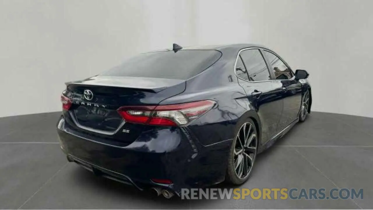 4 fotografías del automóvil dañado 4T1G11AKXMU581017 TOYOTA CAMRY 2021