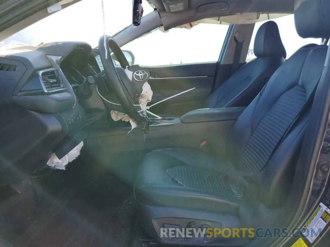 7 fotografías del automóvil dañado 4T1G11AKXMU591305 TOYOTA CAMRY 2021