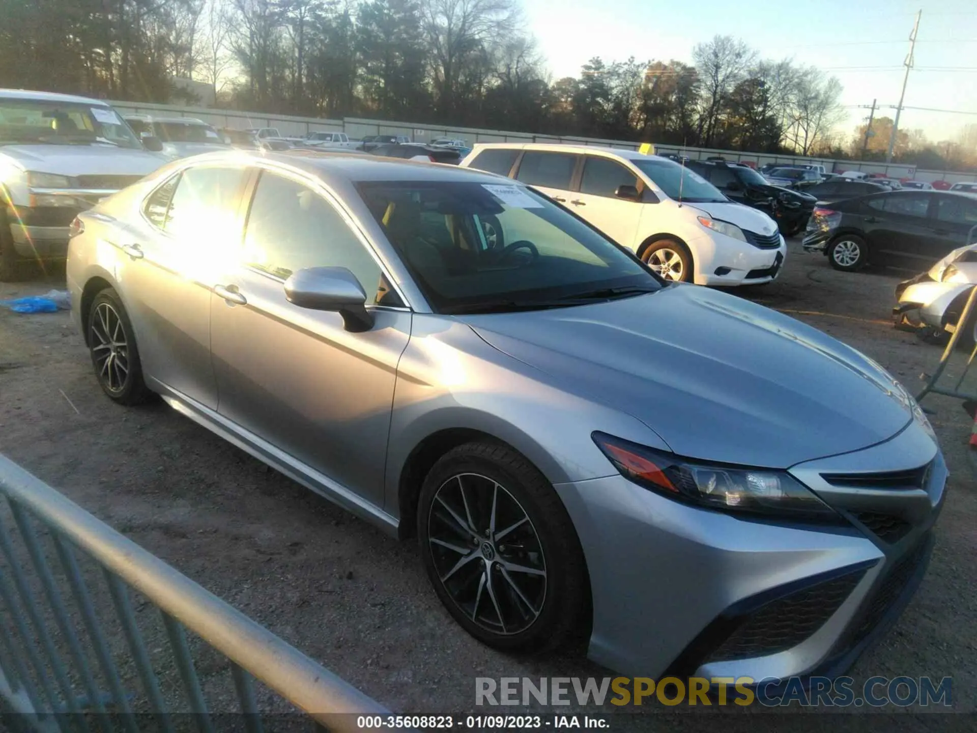 1 fotografías del automóvil dañado 4T1G11AKXMU594995 TOYOTA CAMRY 2021