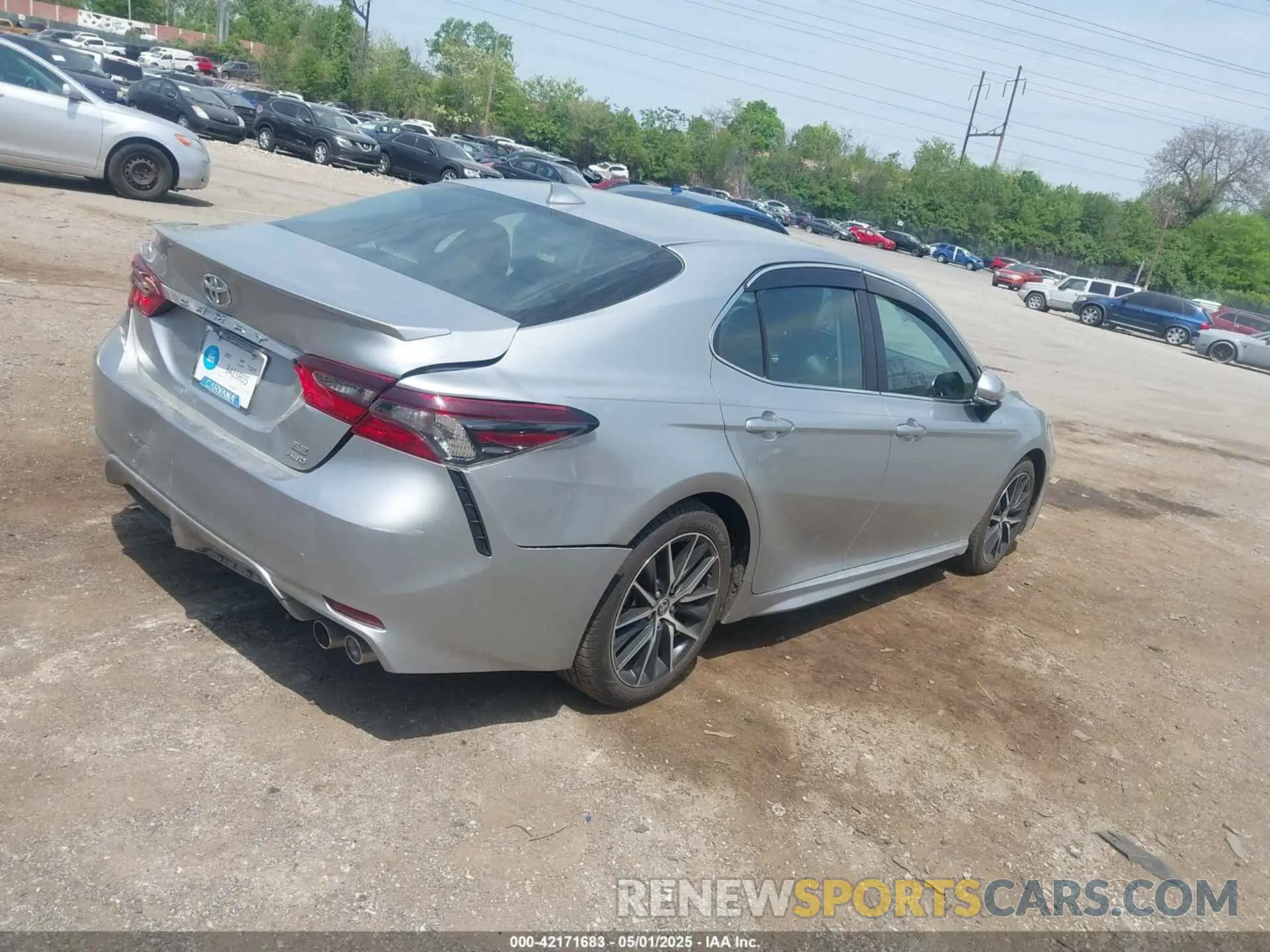 4 fotografías del automóvil dañado 4T1G11BK0MU023532 TOYOTA CAMRY 2021
