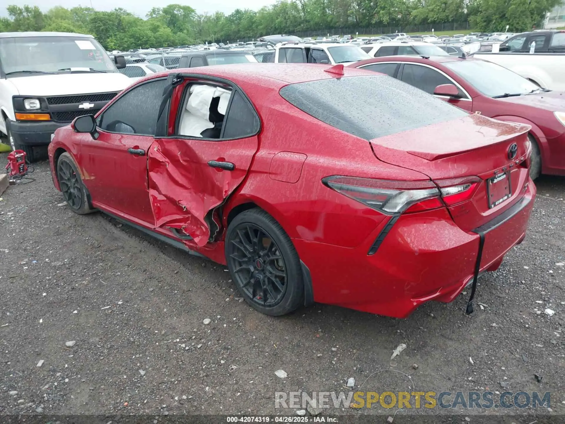 3 fotografías del automóvil dañado 4T1G11BK2MU045239 TOYOTA CAMRY 2021
