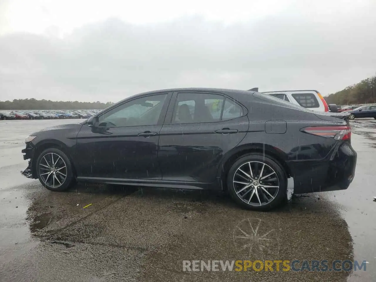 2 fotografías del automóvil dañado 4T1G11BK2MU045418 TOYOTA CAMRY 2021