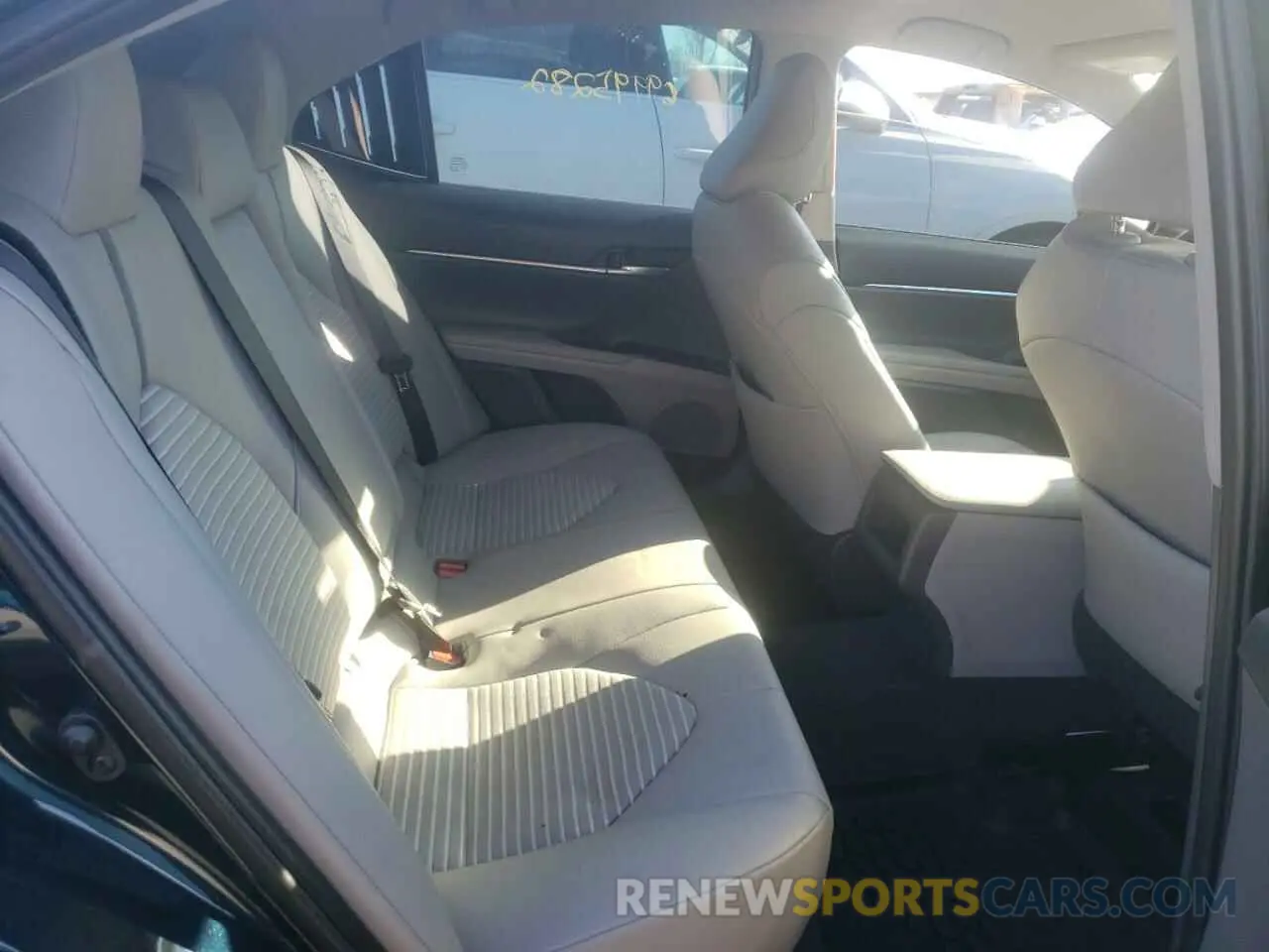 10 fotografías del automóvil dañado 4T1G11BK3MU036209 TOYOTA CAMRY 2021