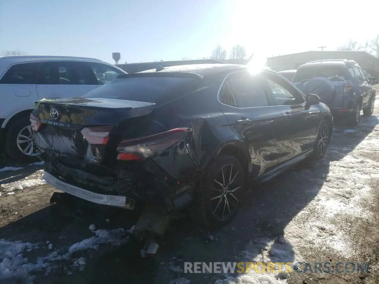 3 fotografías del automóvil dañado 4T1G11BK3MU036209 TOYOTA CAMRY 2021