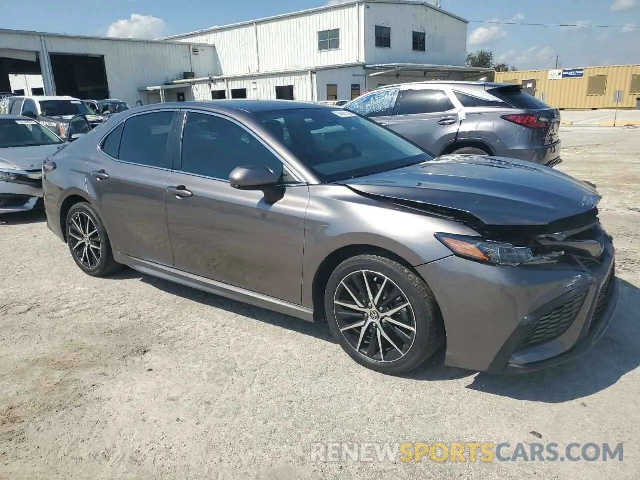4 fotografías del automóvil dañado 4T1G11BK4MU027860 TOYOTA CAMRY 2021