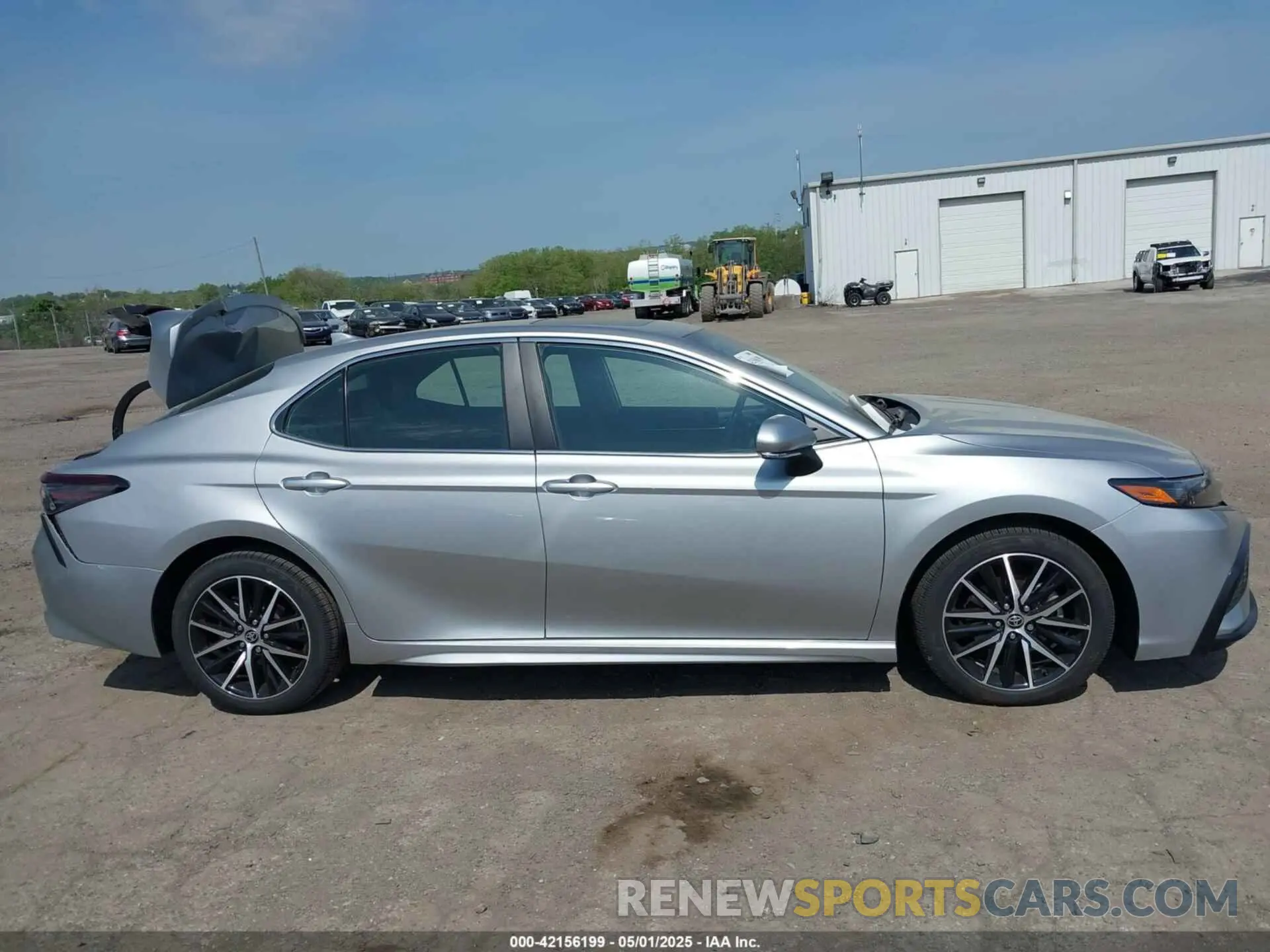 14 fotografías del automóvil dañado 4T1G11BK4MU033349 TOYOTA CAMRY 2021