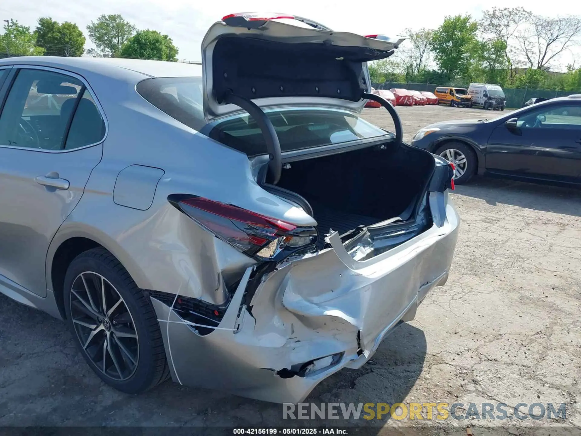 19 fotografías del automóvil dañado 4T1G11BK4MU033349 TOYOTA CAMRY 2021