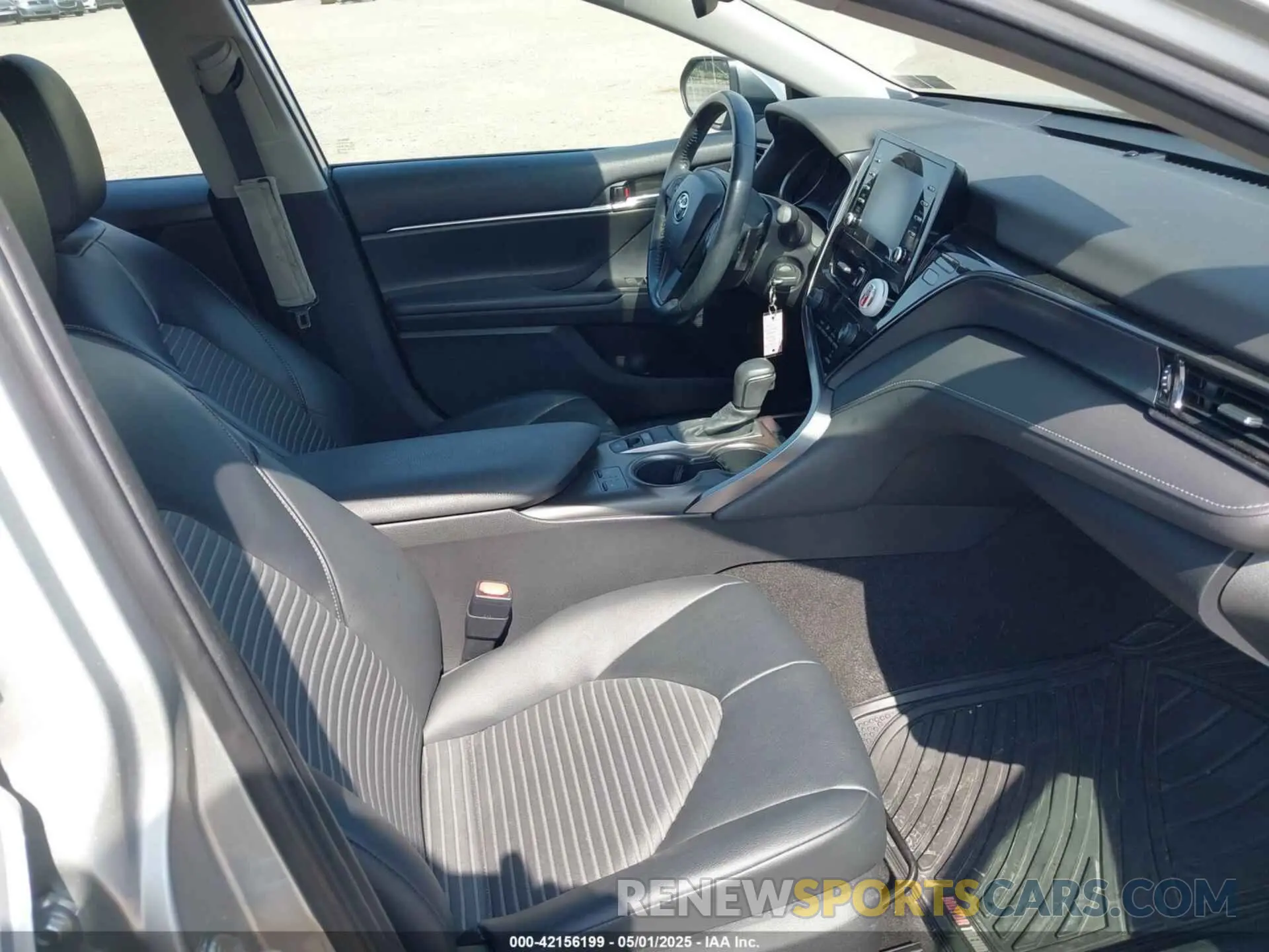 5 fotografías del automóvil dañado 4T1G11BK4MU033349 TOYOTA CAMRY 2021