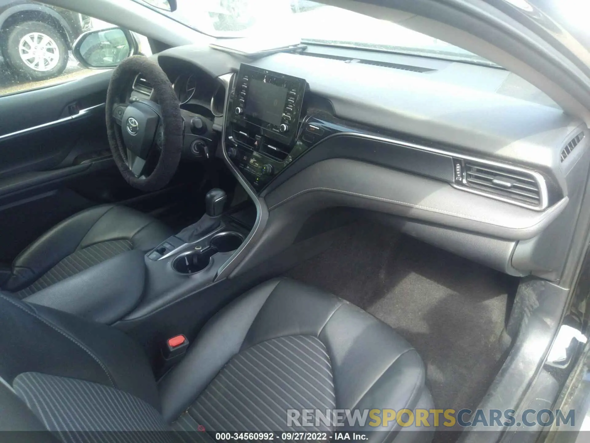 5 fotografías del automóvil dañado 4T1G11BK6MU028329 TOYOTA CAMRY 2021